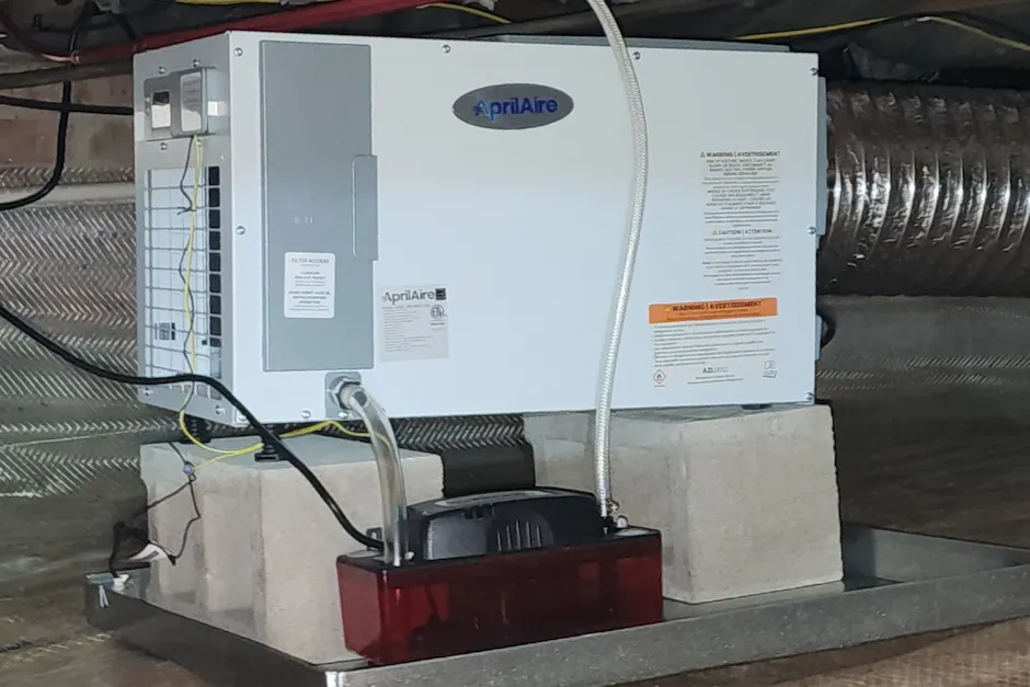 Crawl space dehumidifier installation technician in Raleigh, NC